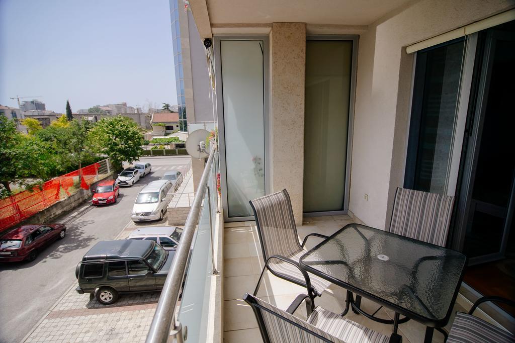 Apartman Sidro Apartment *
