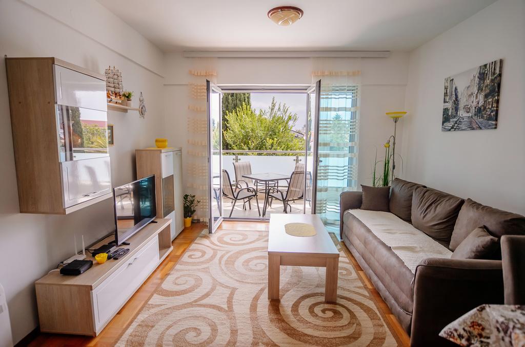 Apartment Apartman Sidro